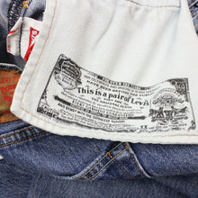Load image into Gallery viewer, LEVIS 501 Jeans Blue | W32 L30
