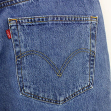 Load image into Gallery viewer, LEVIS 501 Jeans Blue | W40 L30
