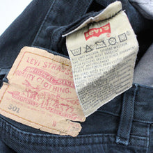 Load image into Gallery viewer, LEVIS 501 Jeans Black | W31 L32
