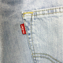 Load image into Gallery viewer, LEVIS 501 Jeans Light Blue | W38 L34
