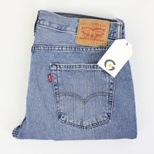 Load image into Gallery viewer, LEVIS 514 Jeans Mid Blue | W36 L34
