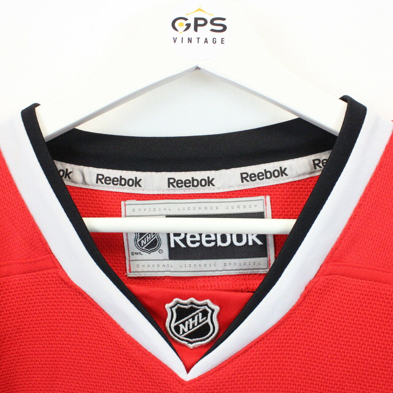 NHL REEBOK Chicago BLACKHAWKS Jersey Red | Small