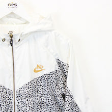 Load image into Gallery viewer, Womens NIKE Track Top White | Small
