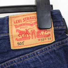 Load image into Gallery viewer, Womens LEVIS 501 Jeans Dark Blue | W32 L26
