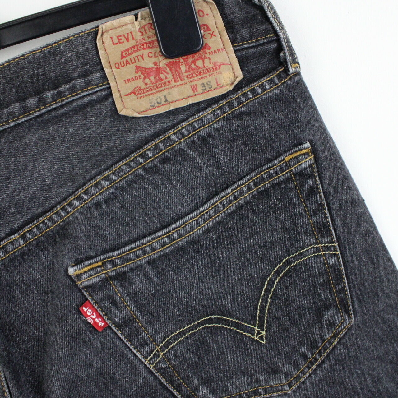 Mens LEVIS 501 Jeans Black | W38 L28