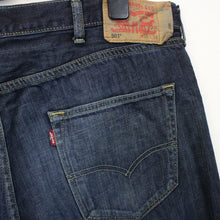 Load image into Gallery viewer, LEVIS 501 Jeans Dark Blue | W40 L34
