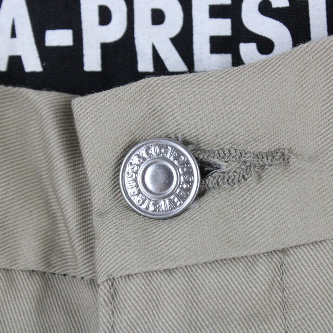Mens LEVIS Sta-Prest Chinos Beige | W32 L32