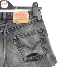 Load image into Gallery viewer, Womens LEVIS 501 Shorts Grey Charcoal | W28

