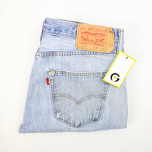 Load image into Gallery viewer, LEVIS 501 Jeans Light Blue | W34 L32
