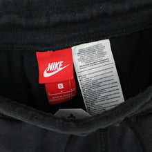 Load image into Gallery viewer, Mens NIKE Shorts Red | Small
