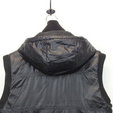 Load image into Gallery viewer, ADIDAS ORIGINALS Chile 62 Gilet Black | Small
