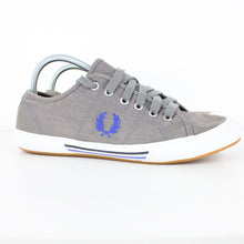 Load image into Gallery viewer, FRED PERRY Trainers Grey | UK 8
