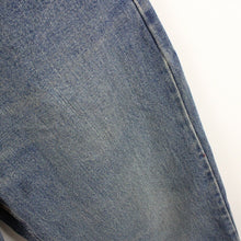 Load image into Gallery viewer, LEVIS 550 Jeans Mid Blue | W32 L30

