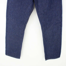 Load image into Gallery viewer, Mens LEVIS 501 Jeans Dark Blue | W31 L32
