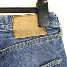 Load image into Gallery viewer, LEVIS 501 CT Jeans Mid Blue | W31 L28
