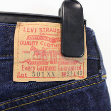 Load image into Gallery viewer, LEVIS 501 XX 90s Jeans Dark Blue | W31 L28
