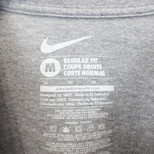 NIKE 00s T-Shirt Grey | Medium