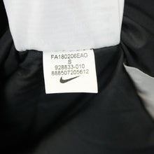 Load image into Gallery viewer, NIKE Down Puffer Jacket Black | Small

