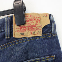 Load image into Gallery viewer, LEVIS 501 Jeans Dark Blue | W40 L36
