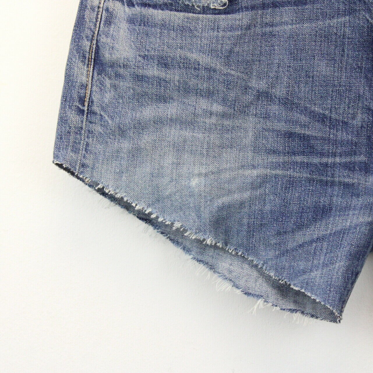 Womens LEVIS 501 Shorts Mid Blue | W36