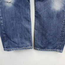 Load image into Gallery viewer, LEVIS 501 Jeans Mid Blue | W34 L32
