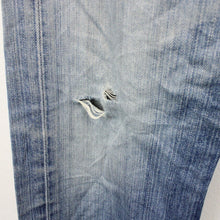 Load image into Gallery viewer, Womens LEVIS 501 Jeans Mid Blue | W26 L32
