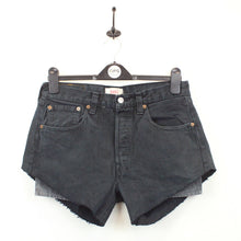Load image into Gallery viewer, Womens LEVIS 501 Shorts Black | W32
