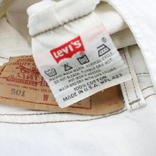 Load image into Gallery viewer, LEVIS 501 Jeans Beige | W34 L32
