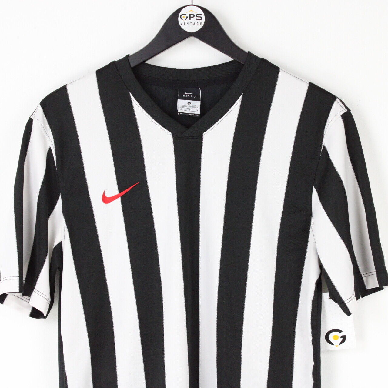 Mens NIKE 00s Referee T-Shirt White | Medium