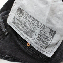 Load image into Gallery viewer, LEVIS 501 Jeans Black Charcoal | W40 L34
