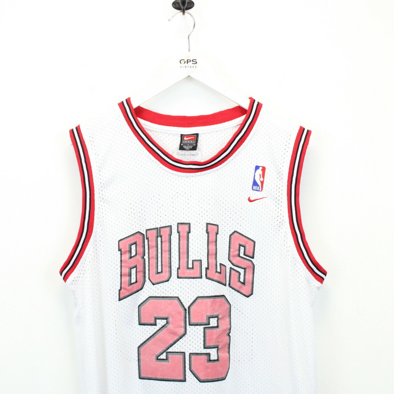 Chicago Bulls 90's Kente Team Letter Performance T-Shirt White