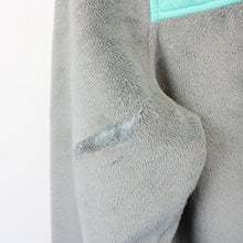 Load image into Gallery viewer, Womens FILA 00s Fleece Grey | Large
